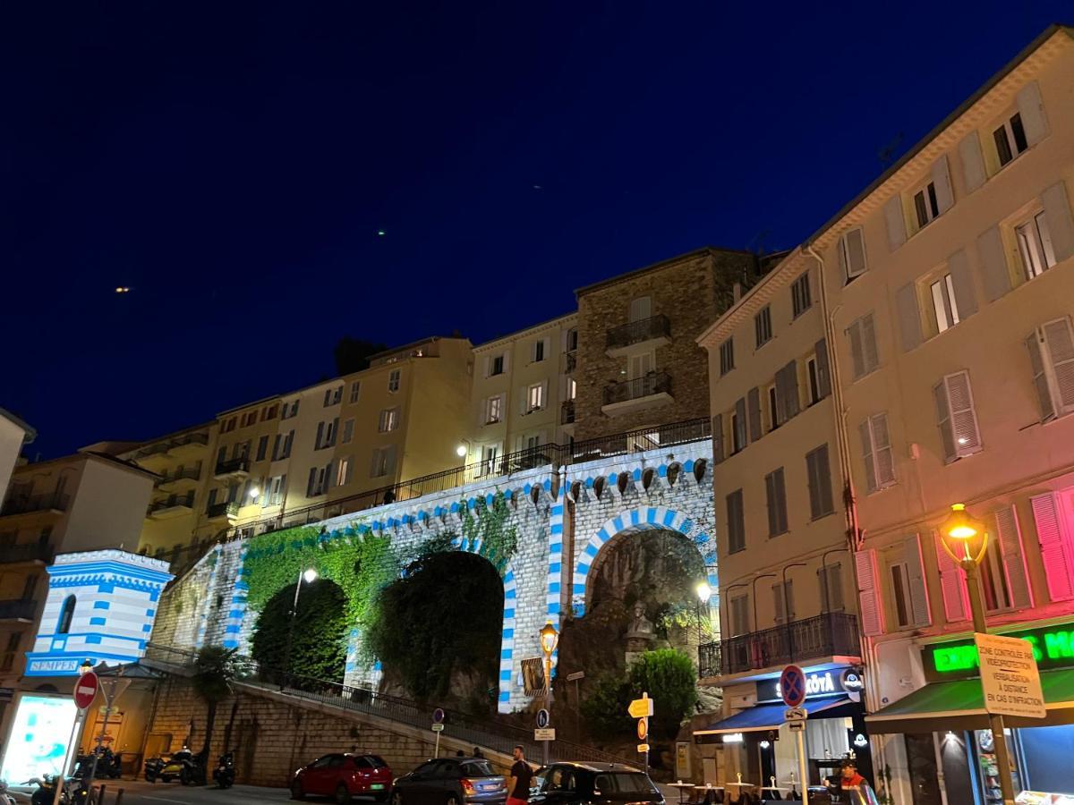 Appartement 33 M2 Comme Une Junior Suite - Vue Port Et Palais Des Festivals Cannes Bagian luar foto