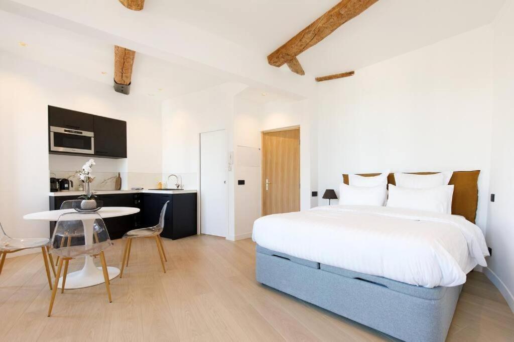 Appartement 33 M2 Comme Une Junior Suite - Vue Port Et Palais Des Festivals Cannes Bagian luar foto